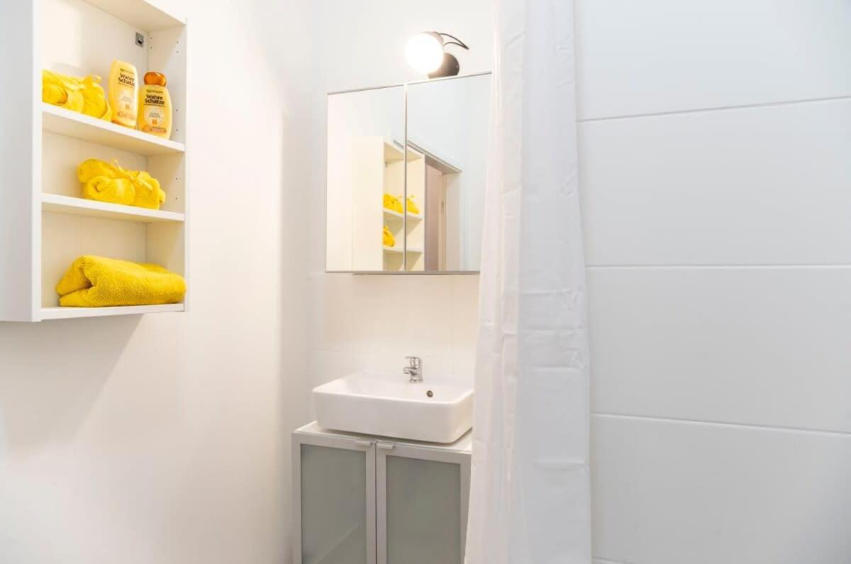 Modern 2 Bedroom In Schoeneberg Apartamento Berlim